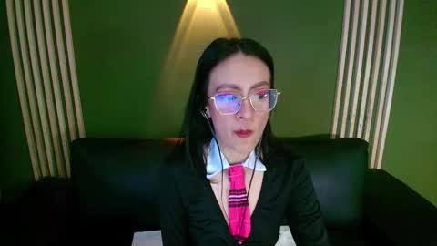 Snapshot of desiring__angel chatting on November 18, 4:50 am Desiring Angel online show from November 18, 4:50 am