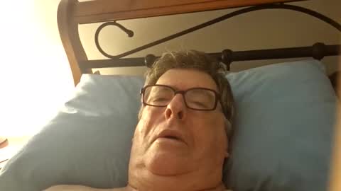 Desmon1958 online show from April 10, 7:07 pm