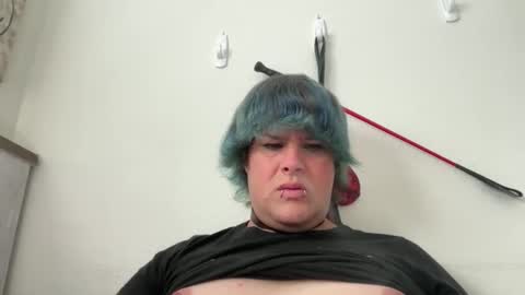 Dezmond online show from November 24, 7:35 pm