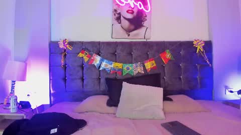 Snapshot of destello_xxx chatting on July 2, 3:40 pm Destello online show from July 2, 3:40 pm