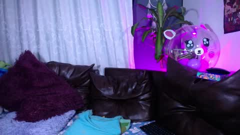 Snapshot of desthnick chatting on January 2, 4:52 am Independent model online show from January 2, 4:52 am