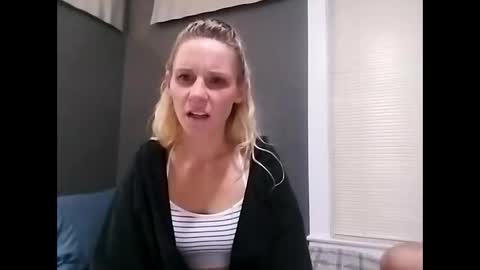 desturbingdetale699 online show from December 3, 5:53 am