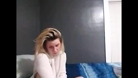 desturbingdetale699 online show from January 1, 4:29 am