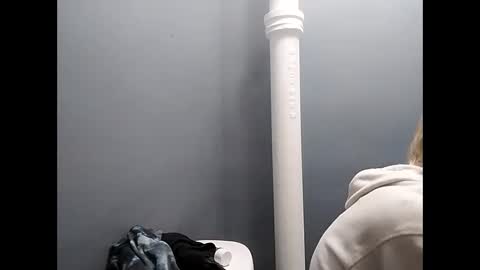 desturbingdetale699 online show from January 5, 3:11 am
