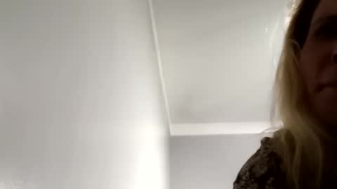 desturbingdetale699 online show from September 28, 6:52 am