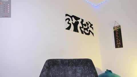 desty_y online show from November 13, 3:49 am