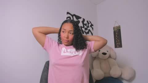 desty_y online show from May 14, 1:34 am