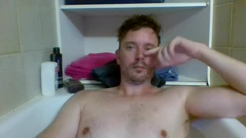 Snapshot of deutero1986 chatting on July 11, 8:22 pm deutero1986 online show from July 11, 8:22 pm