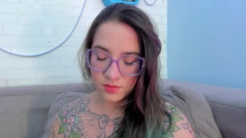 Deva Blue online show from February 20, 4:18 am