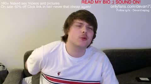 Snapshot of devantheplug chatting on March 9, 1:48 pm Devan online show from March 9, 1:48 pm