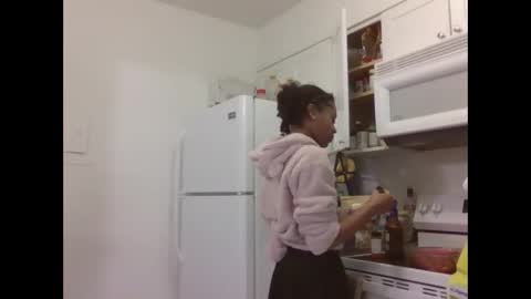 Snapshot of deviantdynasty chatting on October 10, 8:57 am deviantdynasty online show from October 10, 8:57 am