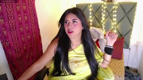 Snapshot of devika_kumar chatting on May 20, 12:11 pm devika online show from May 20, 12:11 pm