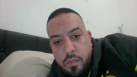 Snapshot of devil_angel66 chatting on February 14, 4:37 pm devil_angel66 online show from February 14, 4:37 pm