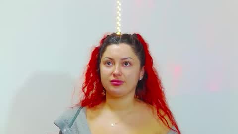 Snapshot of devilishpuss chatting on November 27, 10:39 am AlexaMills online show from November 27, 10:39 am