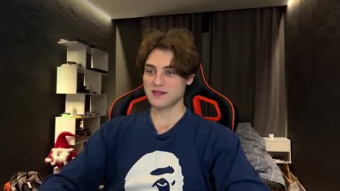 devilnut1 online show from November 11, 3:06 am