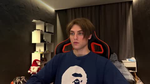 devilnut1 online show from November 11, 3:12 pm