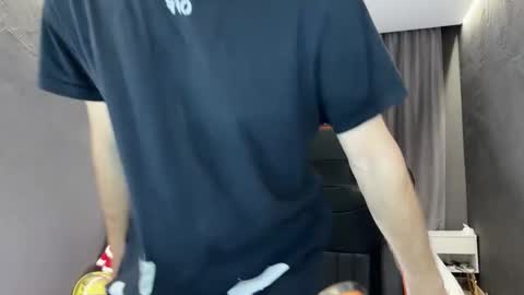 Snapshot of devilnut1 chatting on November 23, 5:57 pm devilnut1 online show from November 23, 5:57 pm