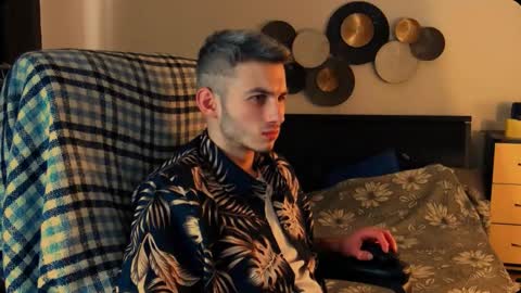 devin_ho online show from January 16, 10:41 am