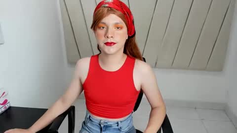 Snapshot of devon_dice chatting on December 5, 2:53 am Alex online show from December 5, 2:53 am