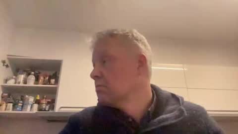 Snapshot of devon_nite chatting on December 1, 3:17 pm Devon online show from December 1, 3:17 pm