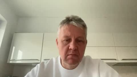 Snapshot of devon_nite chatting on December 4, 8:45 am Devon online show from December 4, 8:45 am