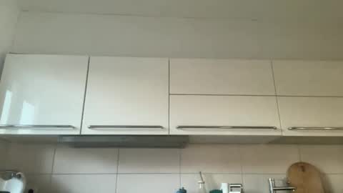 Snapshot of devon_nite chatting on December 17, 8:42 am Devon online show from December 17, 8:42 am