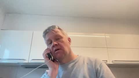 Snapshot of devon_nite chatting on December 22, 10:56 am Devon online show from December 22, 10:56 am