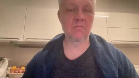 Snapshot of devon_nite chatting on January 10, 1:18 am Devon online show from January 10, 1:18 am