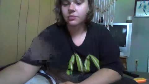 Snapshot of devykitten2018 chatting on June 23, 4:38 pm devykitten online show from June 23, 4:38 pm