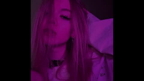 dewdropdoll online show from April 26, 9:40 am