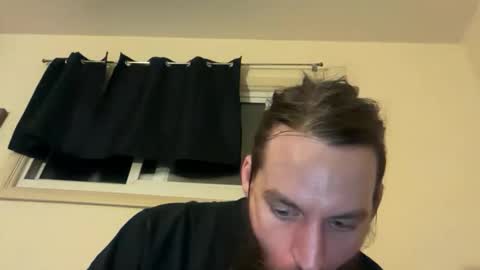 Snapshot of deweydreams chatting on May 25, 7:03 am deweydreams online show from May 25, 7:03 am