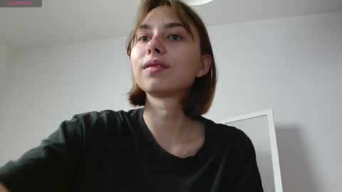 Snapshot of dewkiss chatting on November 2, 11:51 pm dewkiss online show from November 2, 11:51 pm