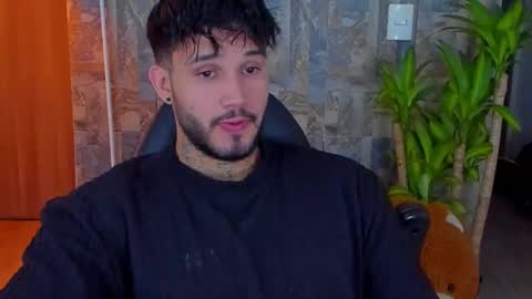 JULIAN online show from November 7, 10:21 pm