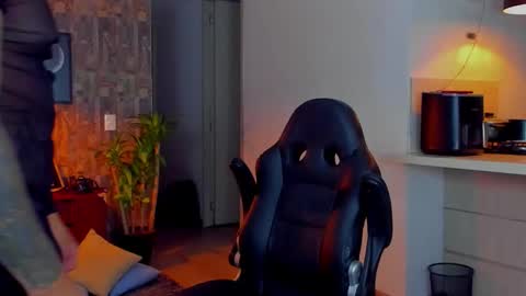 JULIAN online show from November 27, 12:24 am