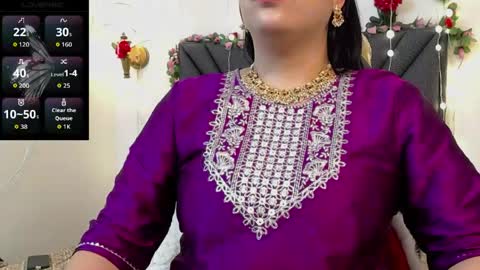 Snapshot of dharanisnisha chatting on May 4, 12:01 pm dharanisnisha online show from May 4, 12:01 pm