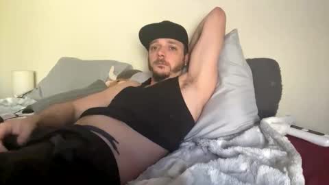 dharbison23 online show from October 24, 6:59 pm