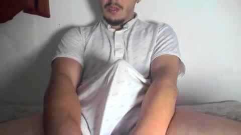 Snapshot of di_carter chatting on September 30, 12:37 am Carter online show from September 30, 12:37 am