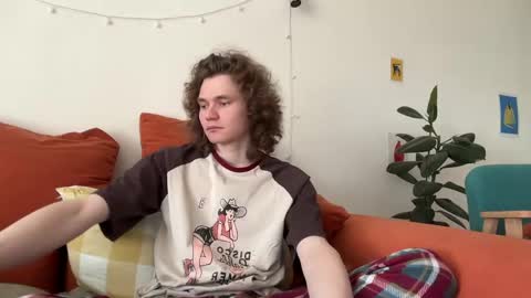 Di Alex online show from April 3, 8:01 am