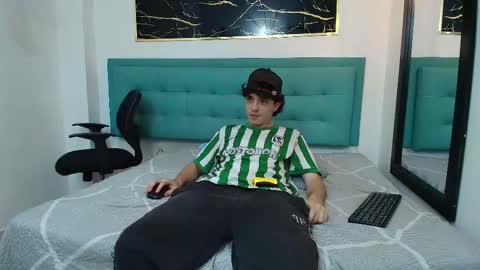   online show from October 16, 8:10 pm