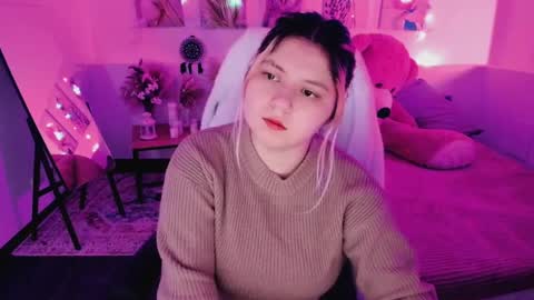 Dia online show from April 5, 7:33 pm