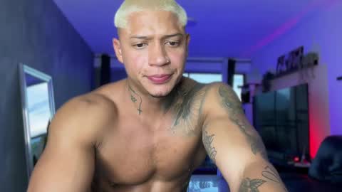 Diego online show from November 3, 10:32 pm