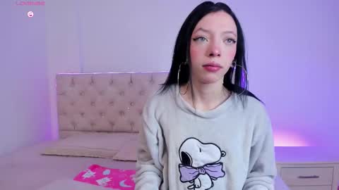 Snapshot of diamond__cherry chatting on February 19, 1:18 pm Diamond online show from February 19, 1:18 pm