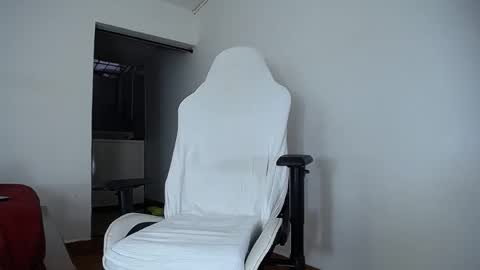 Snapshot of diamond_black00 chatting on October 22, 9:58 pm MaSSimo online show from October 22, 9:58 pm