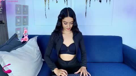 Camila and Megan online show from September 18, 7:05 pm