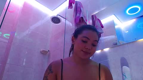diamond_canela online show from December 14, 8:45 am