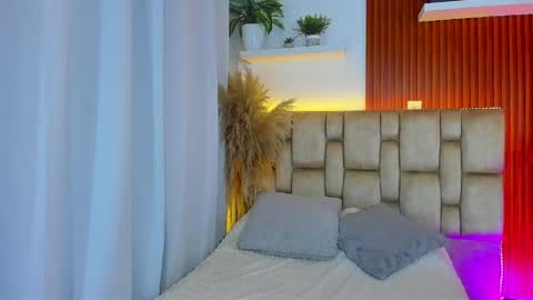 Snapshot of diamond_canela chatting on May 29, 4:10 am diamond_canela online show from May 29, 4:10 am