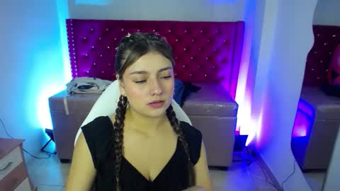 diamond_juliana_ online show from April 10, 3:23 am