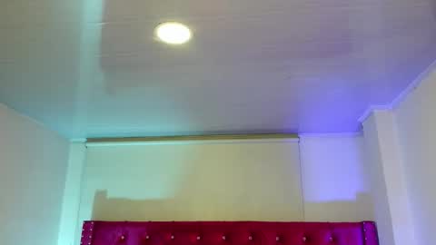 diamond_juliana_ online show from April 15, 3:35 am