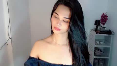 Snapshot of diamond_temptress chatting on May 29, 9:13 pm diamond_temptress online show from May 29, 9:13 pm