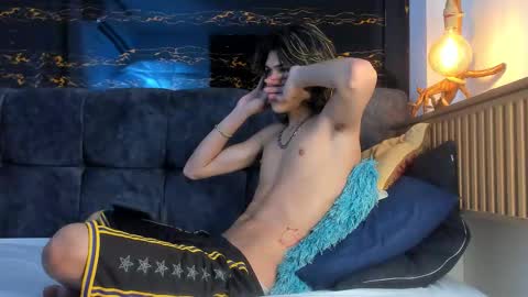 diamond_twink online show from October 11, 7:45 pm